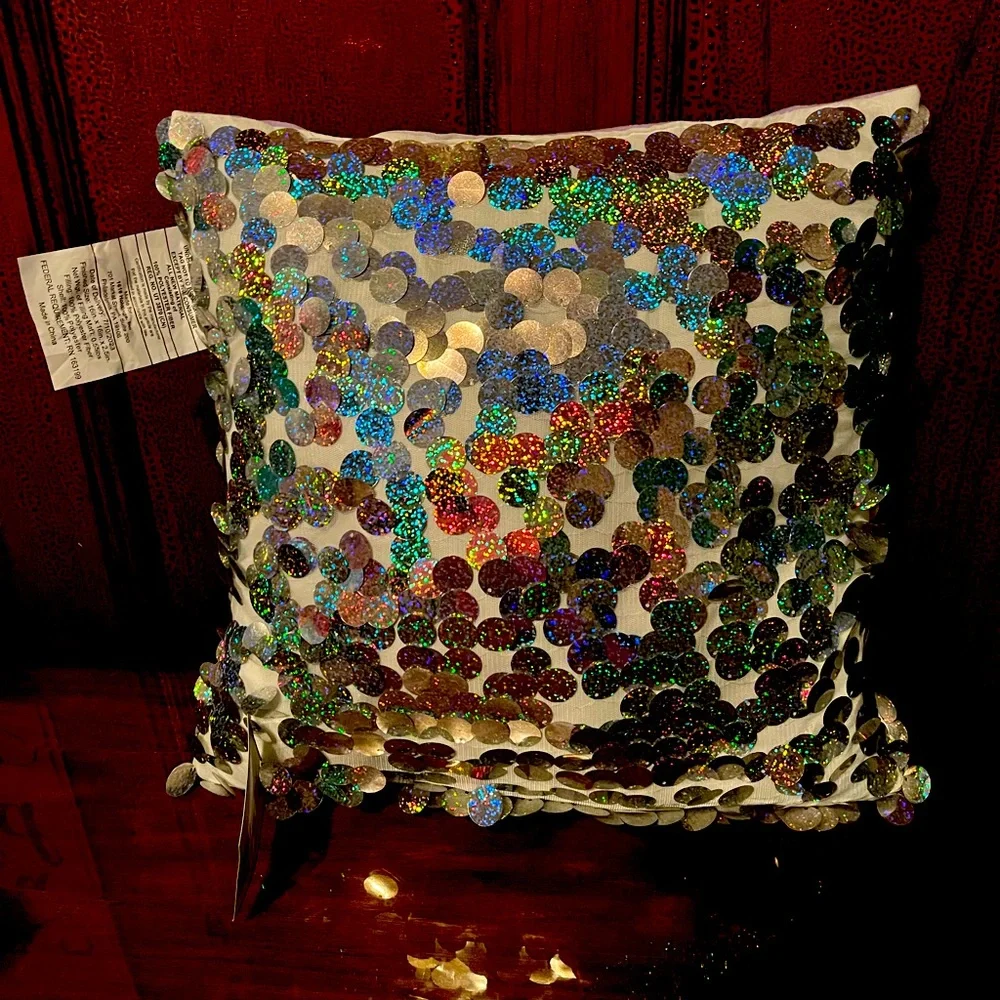 Pack of 2 New Luxury Series Reversible Purple Sequin Glitzy Comfy Throw Pillows - Picture 9 of 11